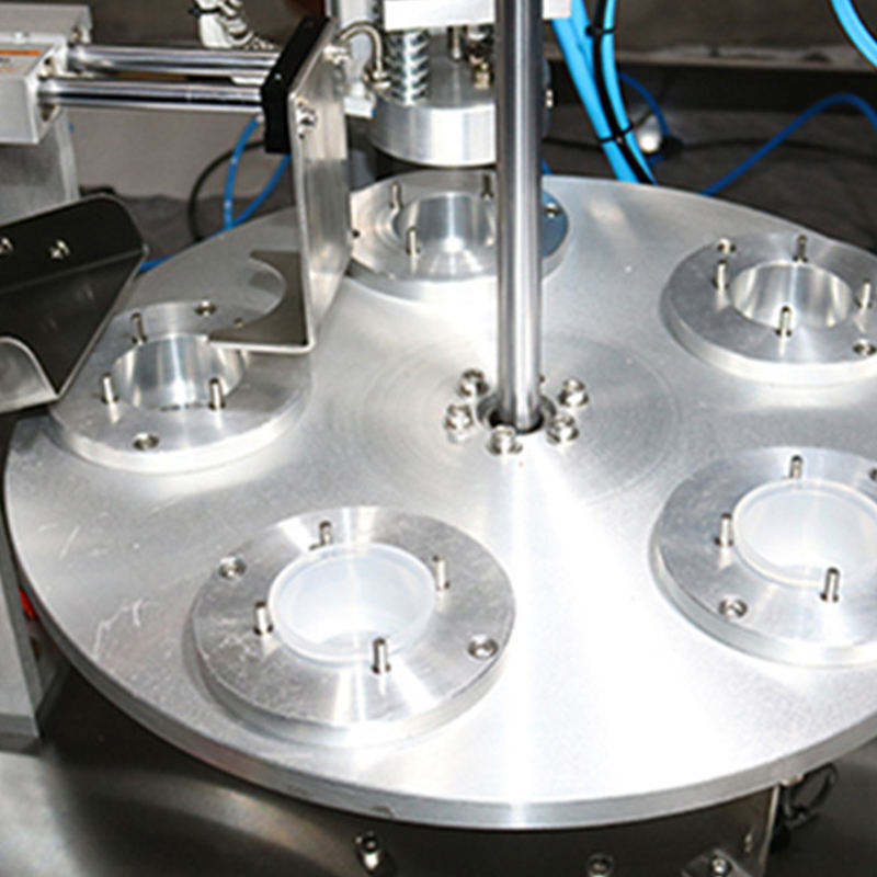Coffee Equipment For Business - Kleine halbautomatische Kaffeekapsel-Abfüllmaschine, heiß verkaufte Getränkeverpackungsausrüstung